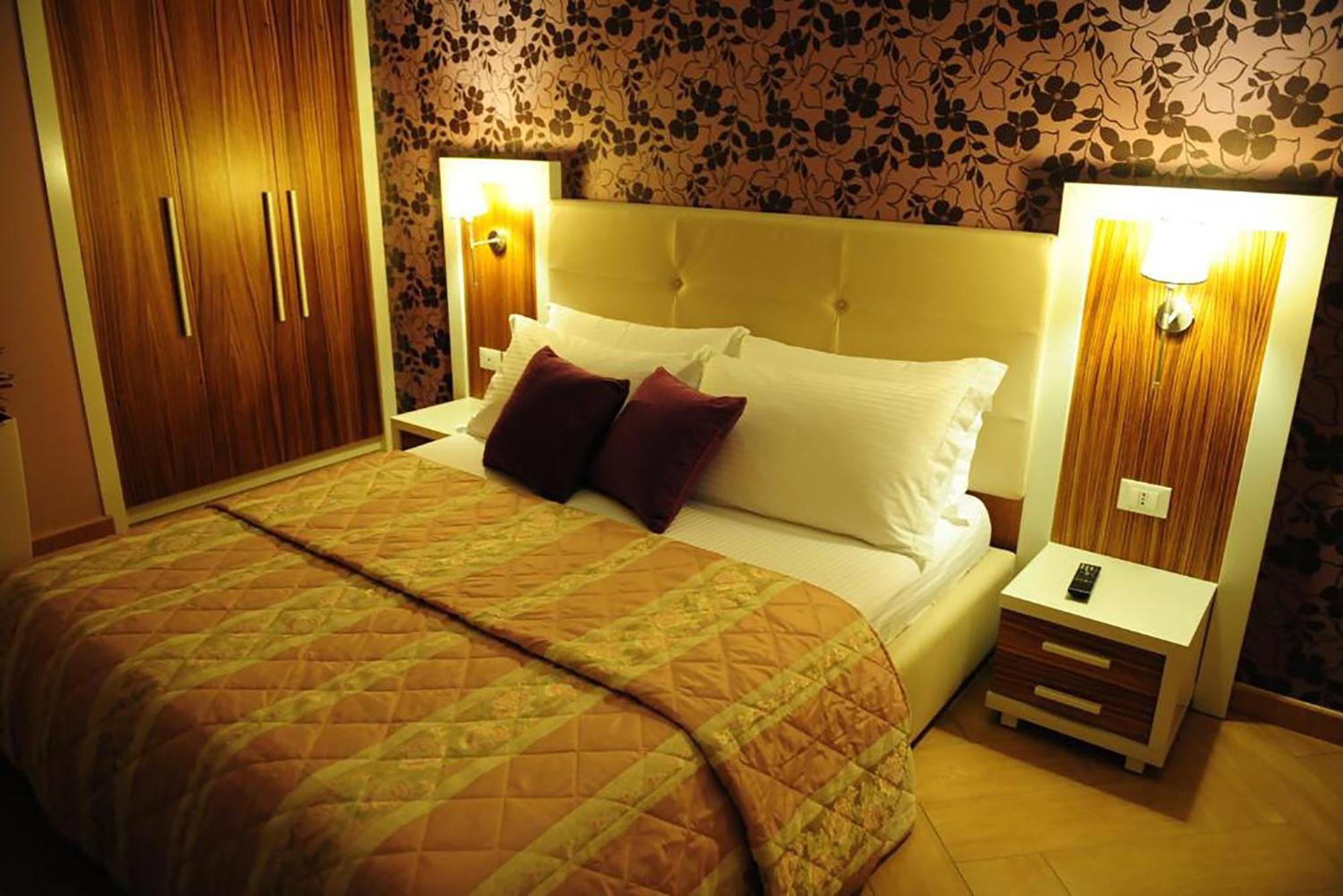 Hotel Gold Vlorë Exterior foto