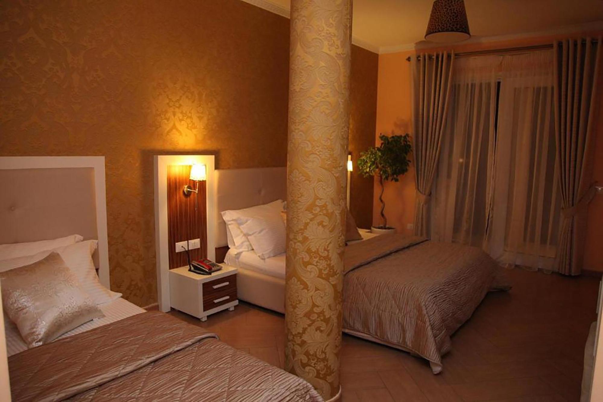 Hotel Gold Vlorë Exterior foto