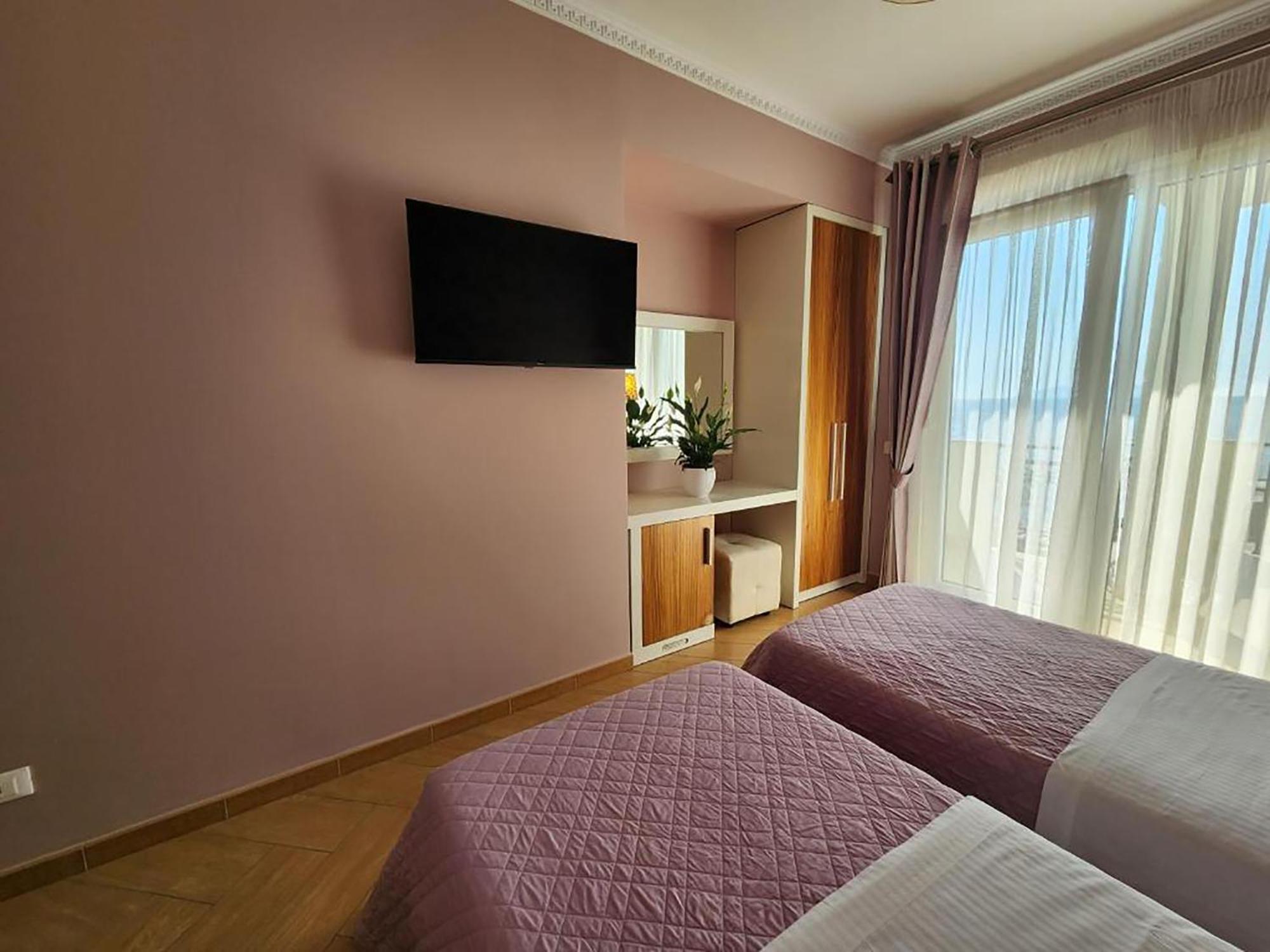 Hotel Gold Vlorë Exterior foto