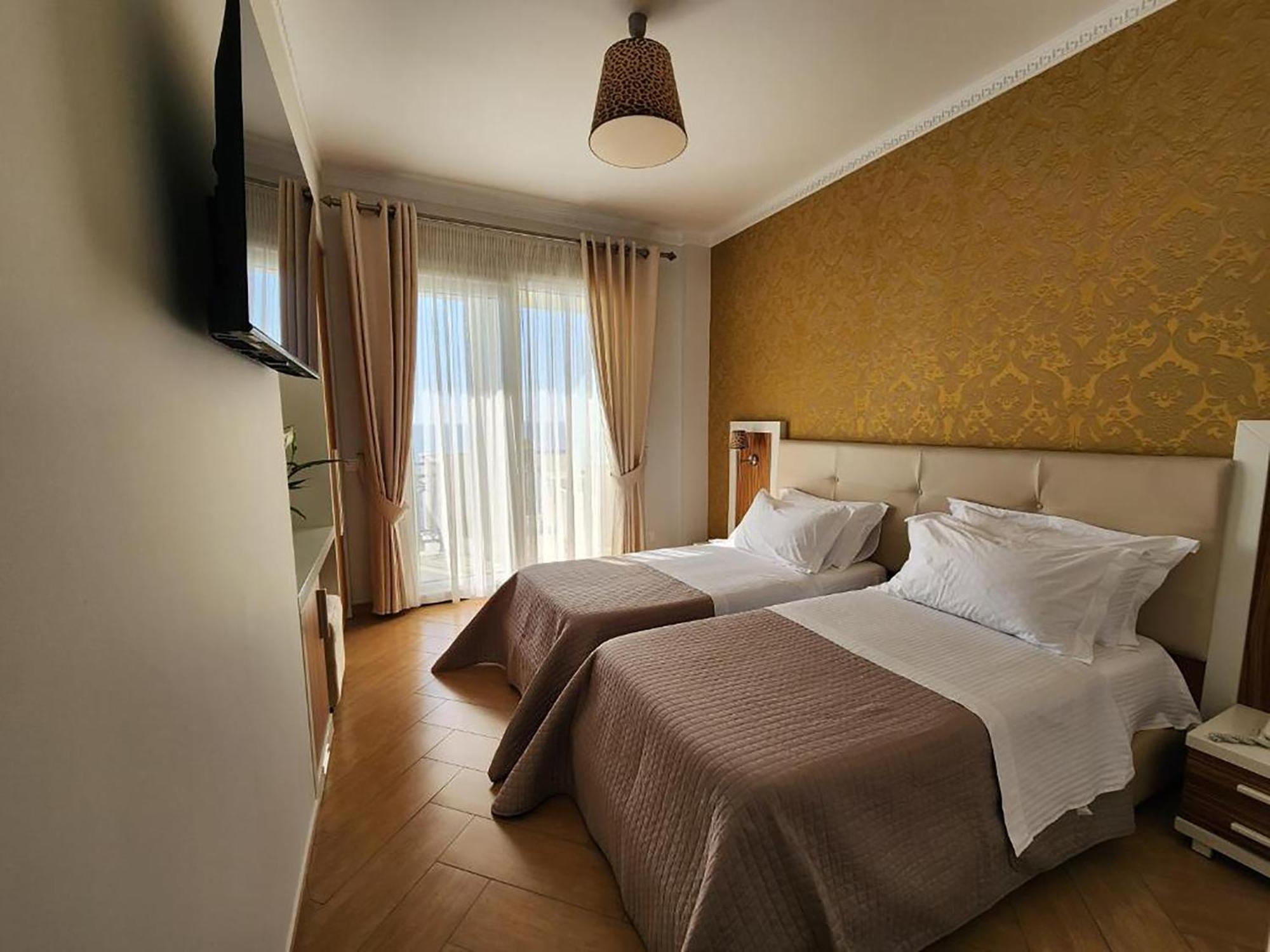 Hotel Gold Vlorë Exterior foto